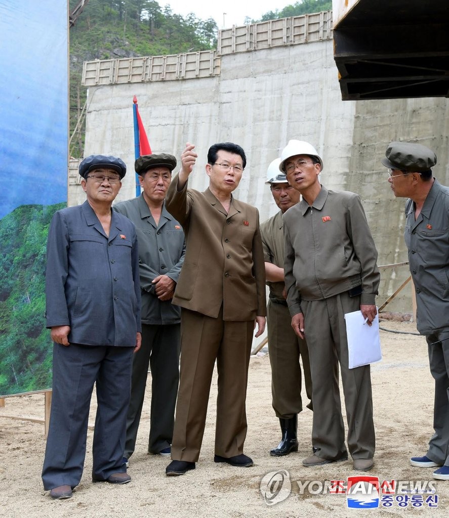 N.K. premier inspects dam site N.K. premier inspects dam site