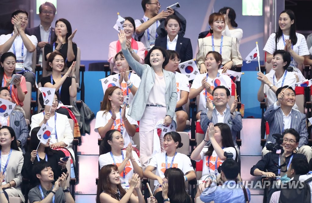First lady attends swimming worlds First lady attends swimming worlds