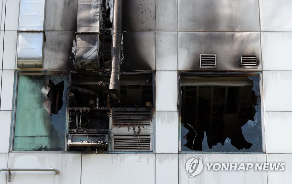 김포요양병원서 불…환자 2명 숨져
