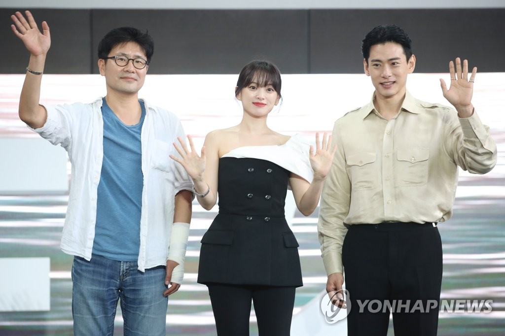 영화 '버티고' BIFF 야외무대인사