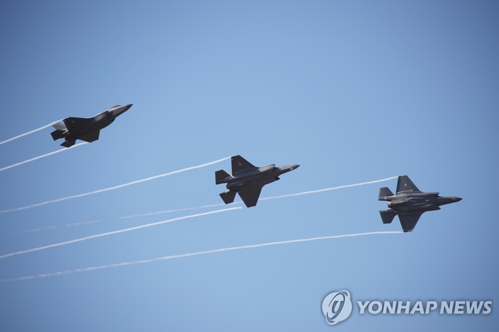 Los cazas de sigilo F-35A en la ADEX Los cazas de sigilo F-35A en la ADEX