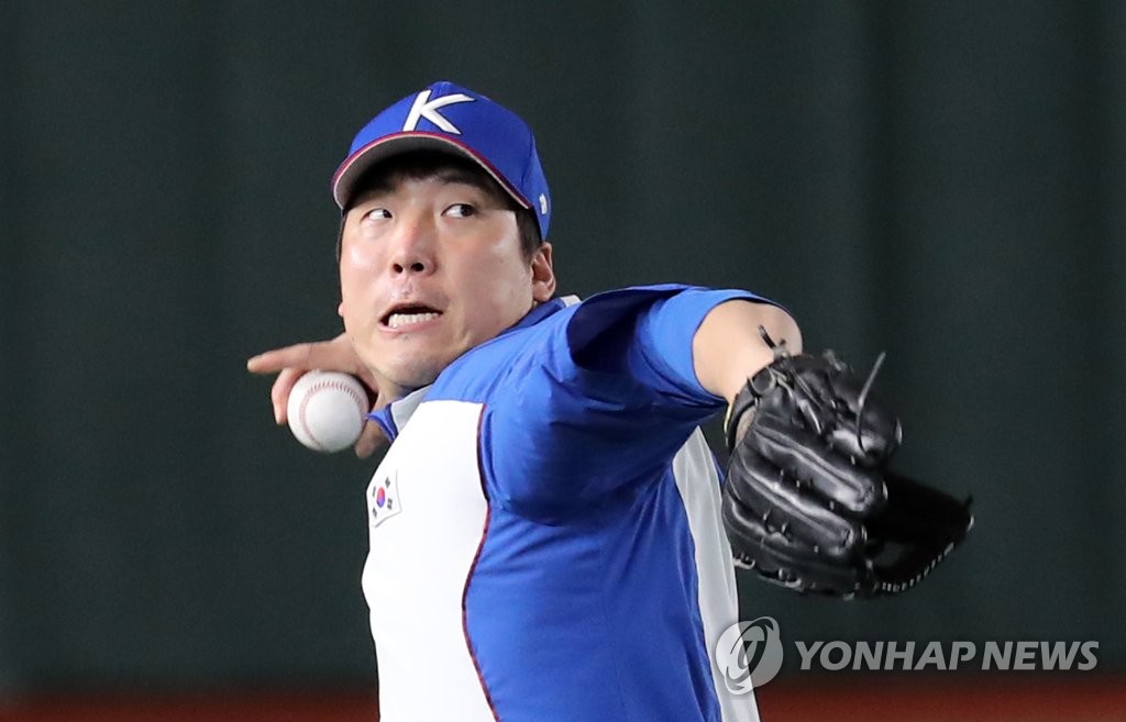 훈련하는 김현수