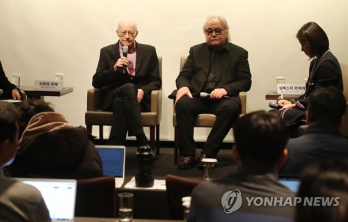 기자간담회 연 미하엘 쿤체와 실베스터 르베이