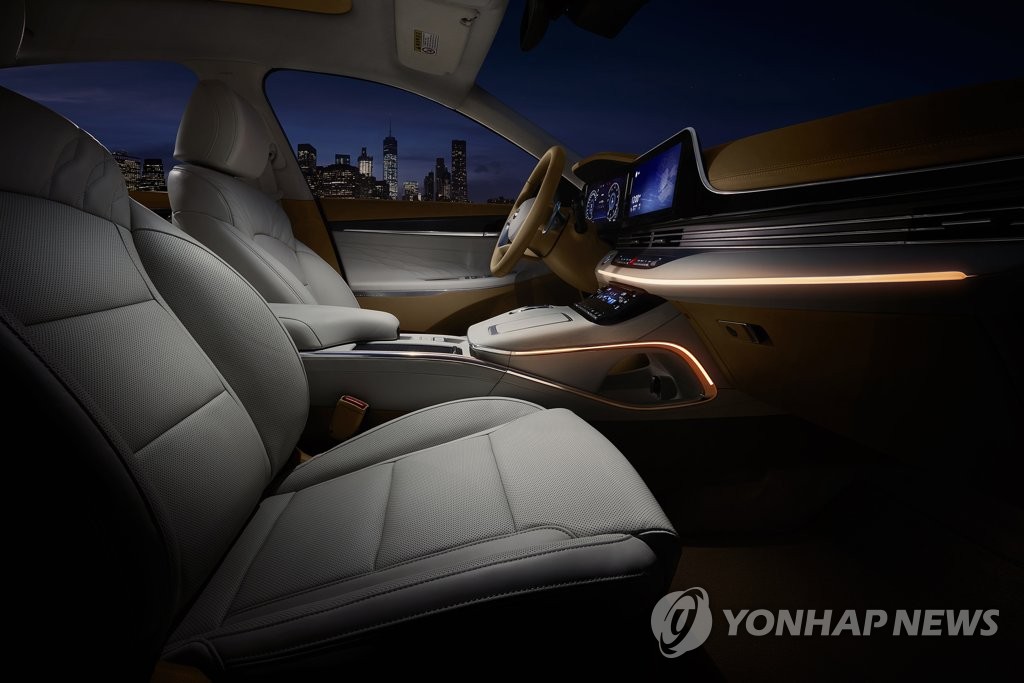 新型「グレンジャー」の車内 新型「グレンジャー」の車内