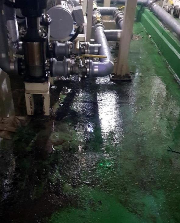 청주 2차전지 공장서 화학물질 누출…2명 병원 이송