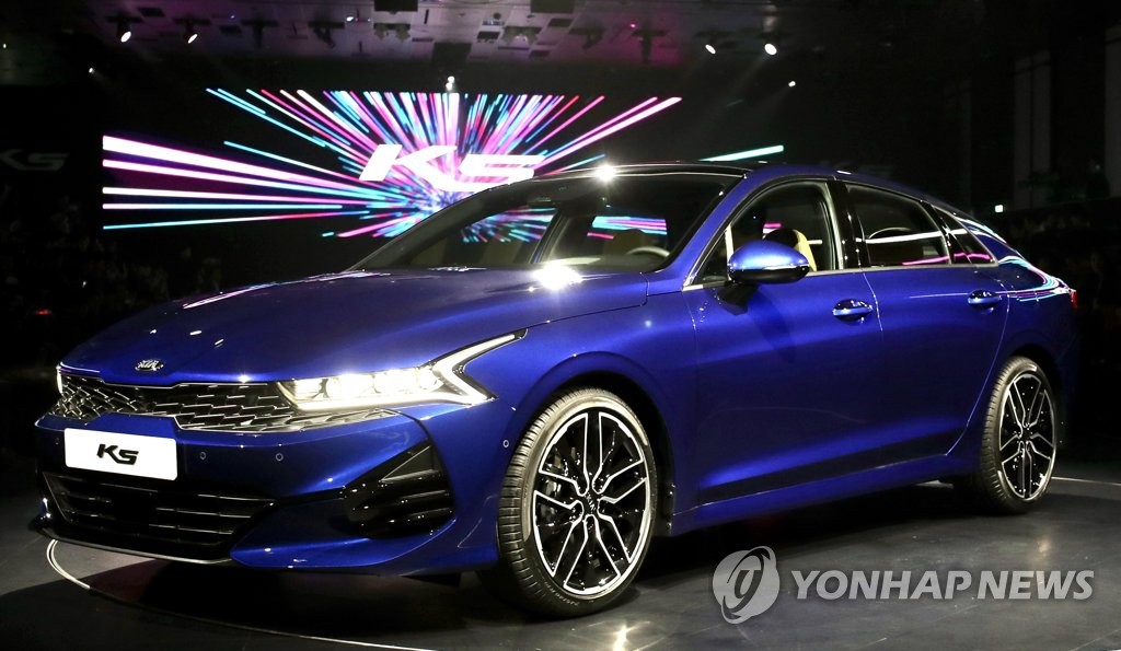 This photo taken on Dec. 12, 2019, and provided by Kia Motors shows the all-new K5 sedan during a media event held at Walkerhill Hotel in eastern Seoul. (Yonhap) 