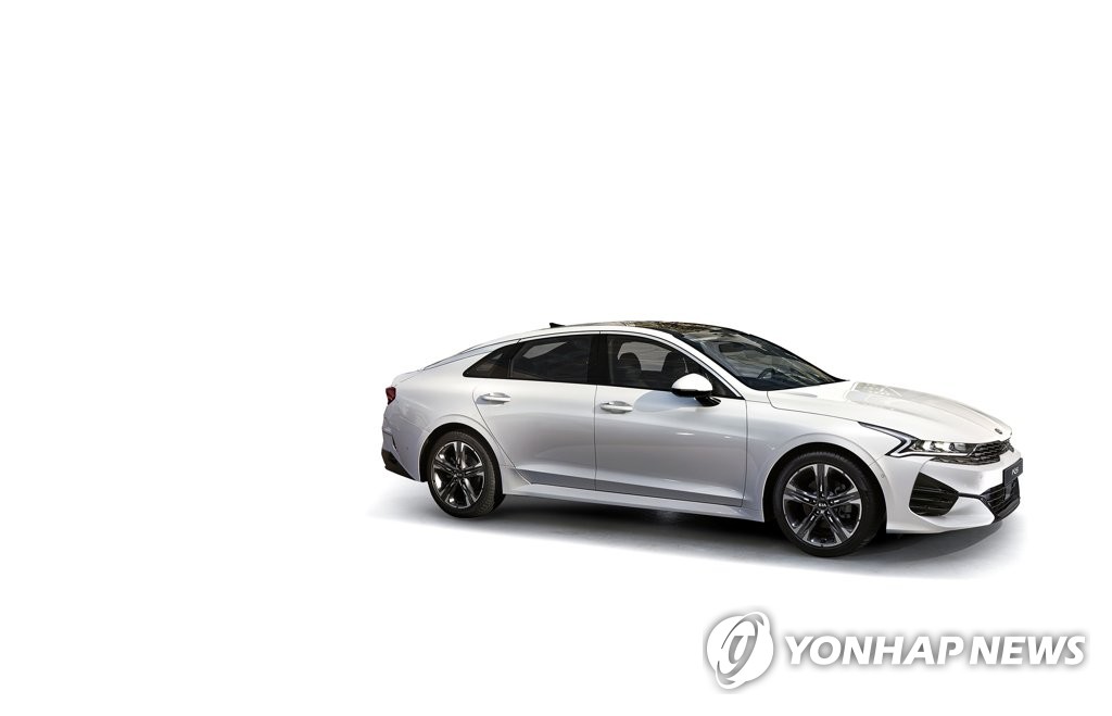 El nuevo K5 de Kia sale a la venta en Corea del Sur El nuevo K5 de Kia sale a la venta en Corea del Sur