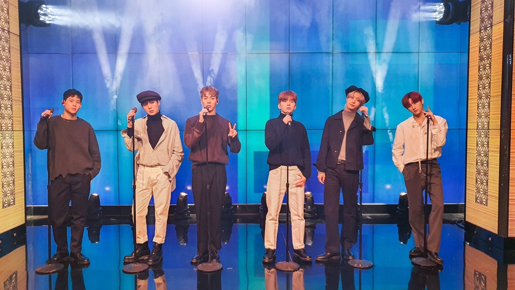 Monsta X en un programa de la ABC Monsta X en un programa de la ABC