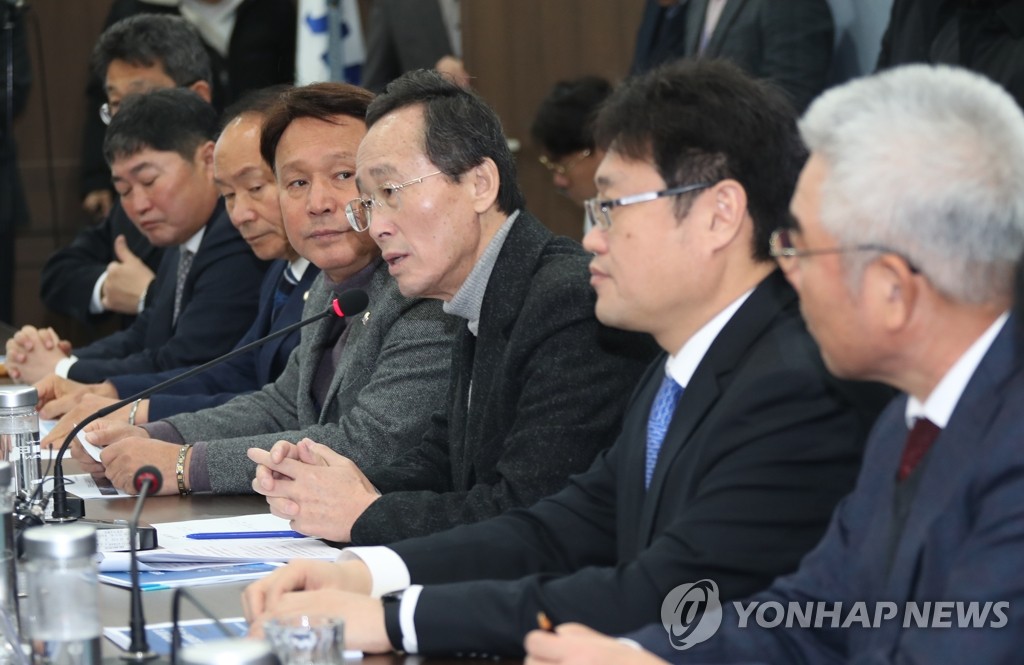인사말 하는 송하진 전북도지사