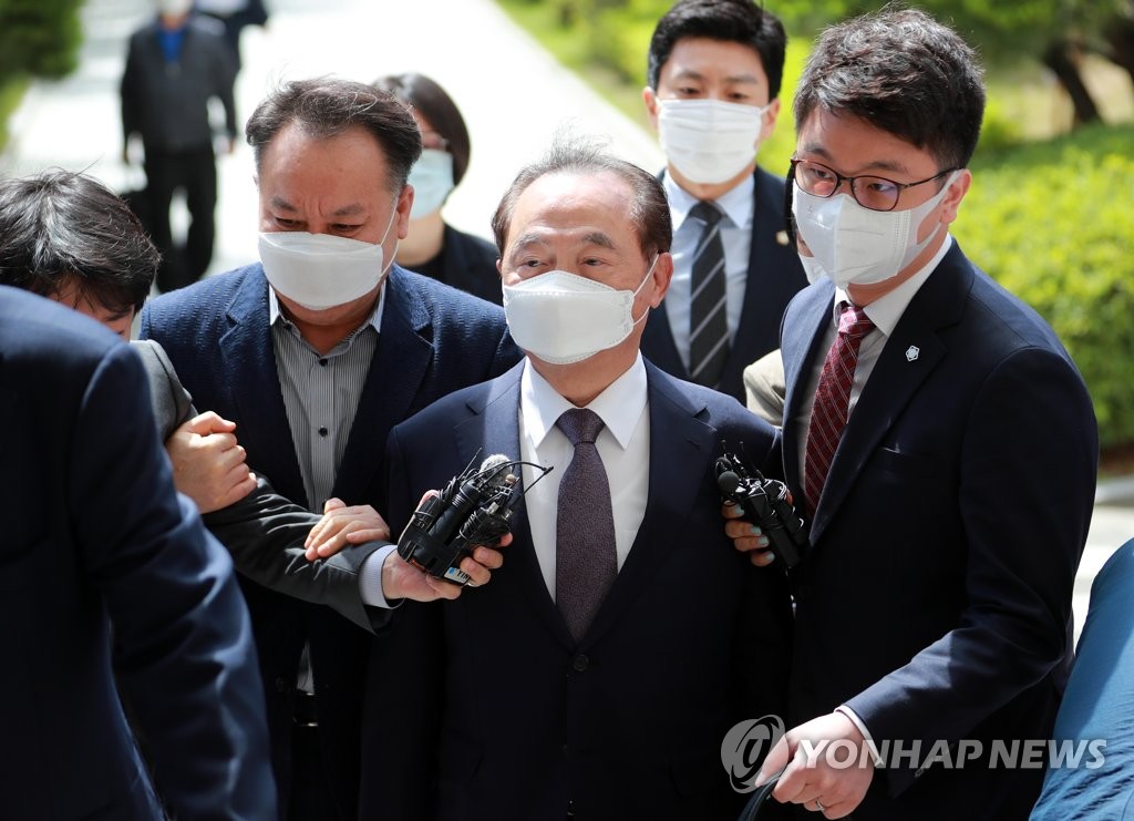 구속 갈림길에 선 오거돈