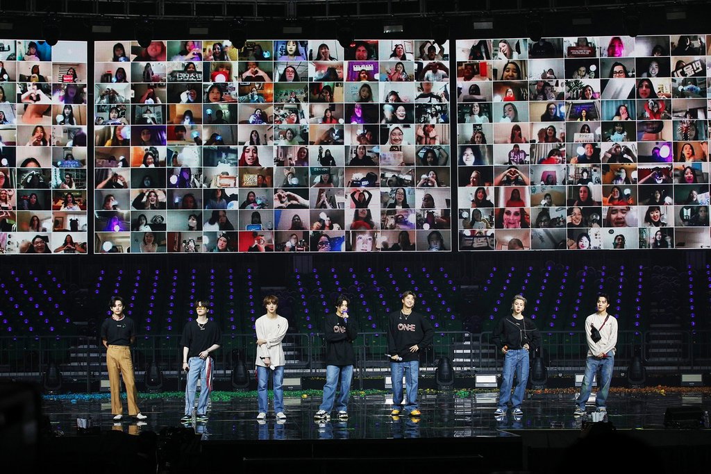 "화면 너머 전해진 희망"…BTS, 아미와의 7년 담은 온라인콘서트
