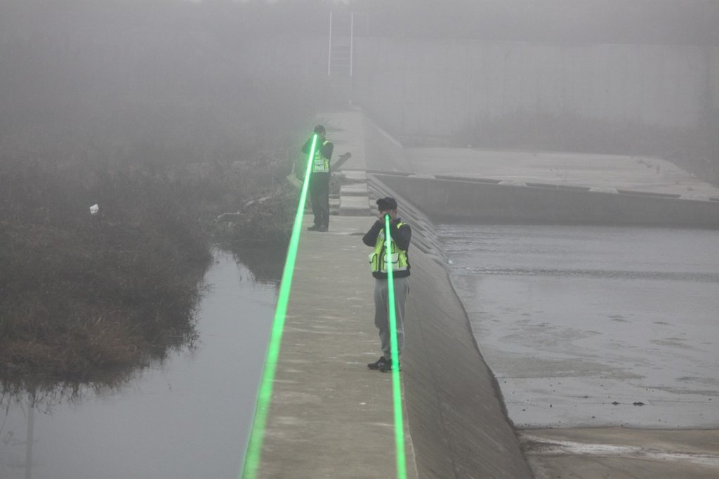 Scaring away migrant birds with laser beam Scaring away migrant birds with laser beam