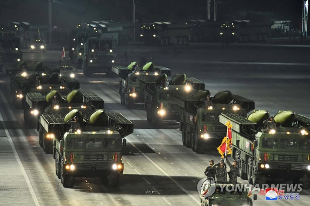 북한판 이스칸데르형 미사일…당대회 기념 열병식에도 등장