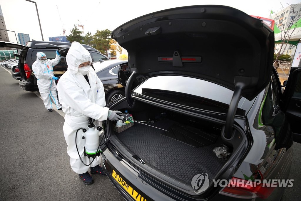 '꼼꼼하게'…변이 바이러스 대응, 입국자 수송 방역