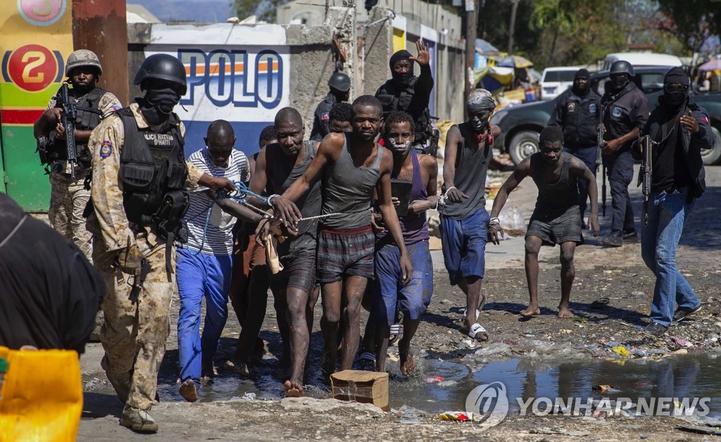 아이티 교도소 400여명 ′집단 탈옥′…교도소장 등 25명 숨져