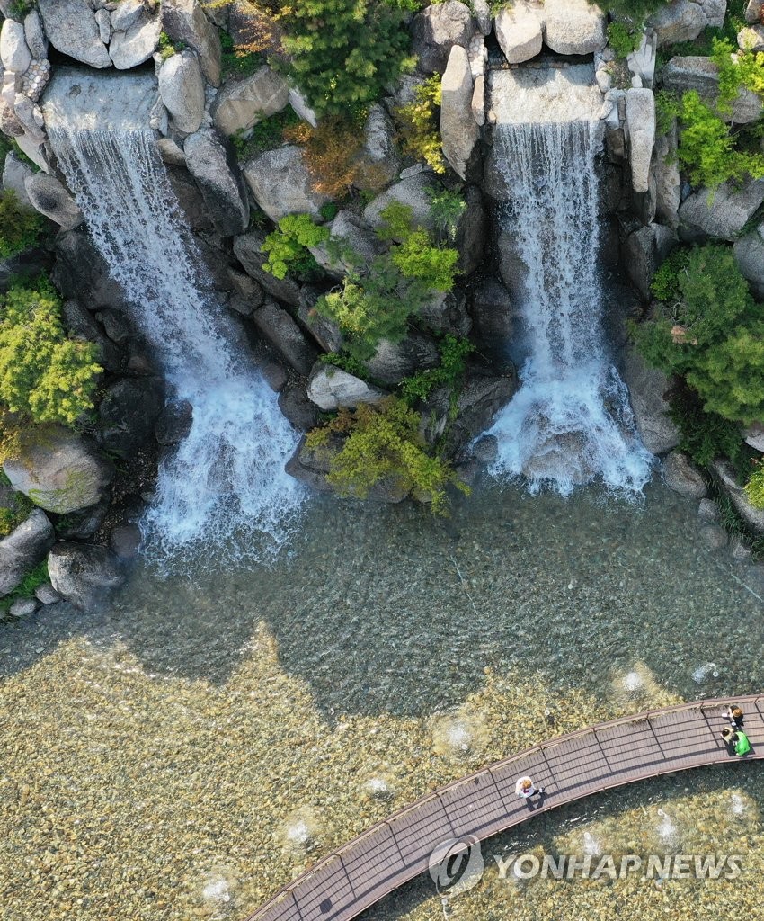 Waterfalls Waterfalls