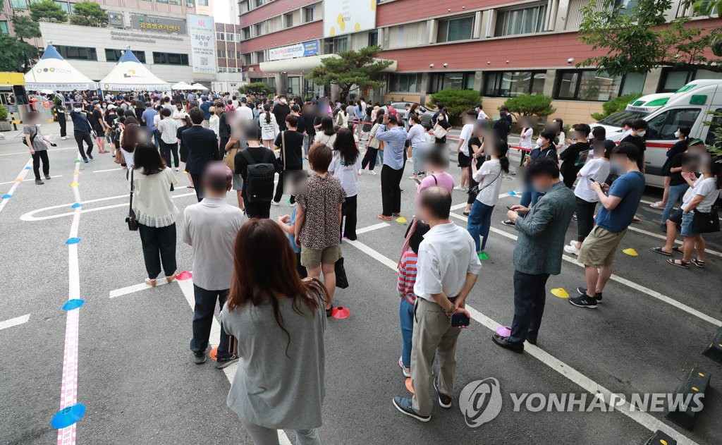 이틀 연속 '최다' 신규 확진자