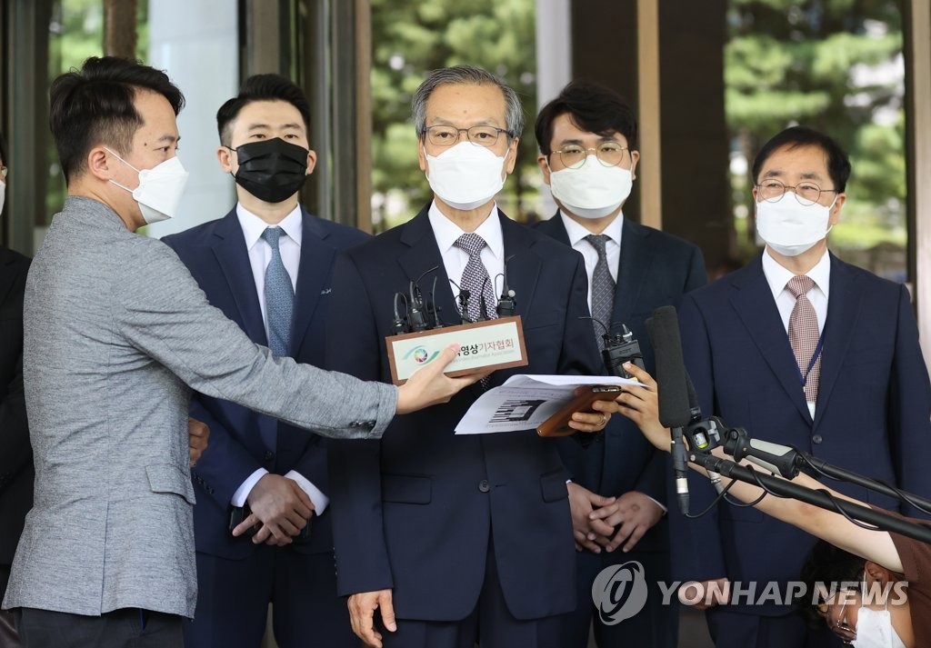 입장 밝히는 허익범 특검