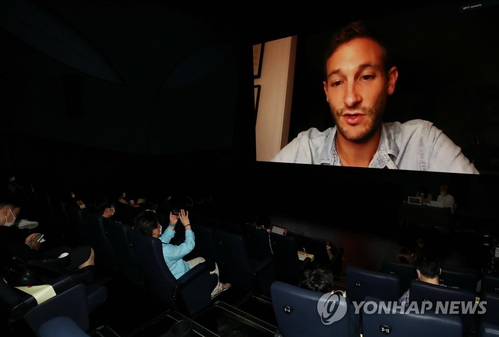 김정남 암살사건 다룬 다큐 '암살자들' 화상 간담회