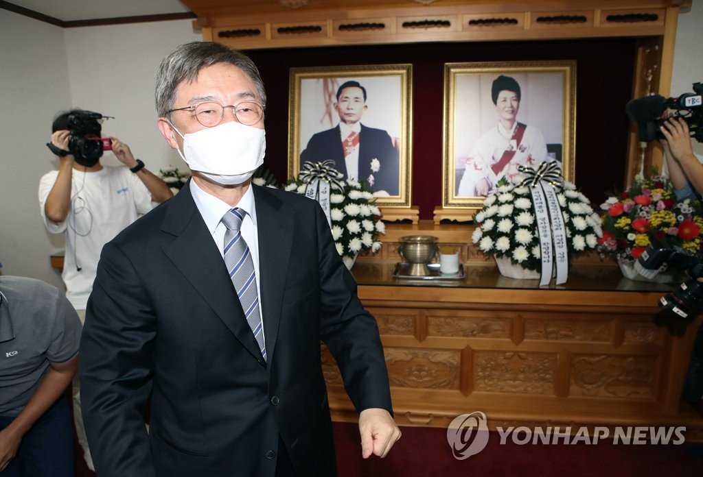 박정희 전 대통령 구미 생가 찾은 최재형