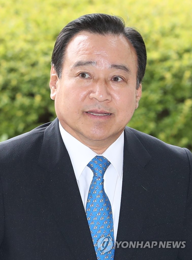 Ex-PM Lee Wan-koo dies Ex-PM Lee Wan-koo dies