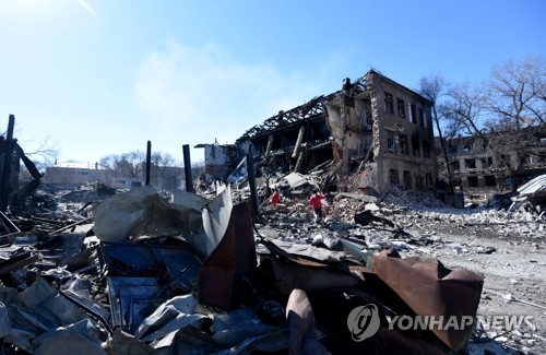 러군 미사일 공격에 초토화한 우크라 드니프로 신발공장