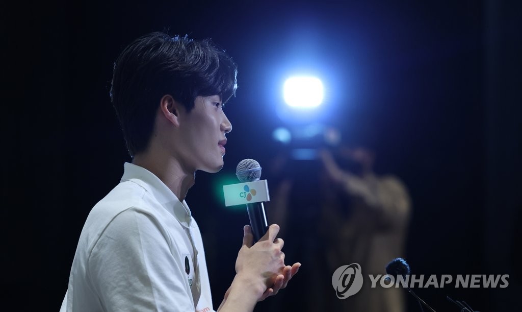 극장에 간 황선우