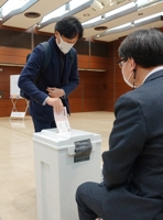 Comienza el voto en el extranjero para las elecciones generales