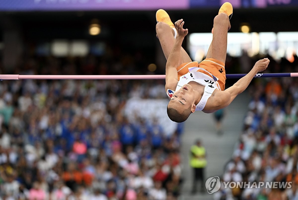 우상혁, 파리를 빛낼 금빛 점프 시작