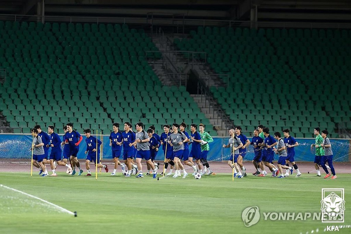 훈련하는 축구대표팀