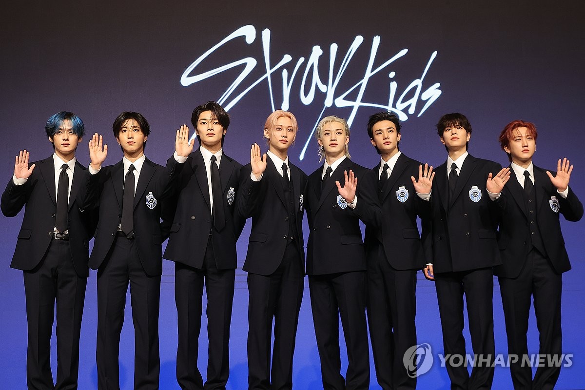 스트레이 키즈, 4집 '카르마'로 컴백