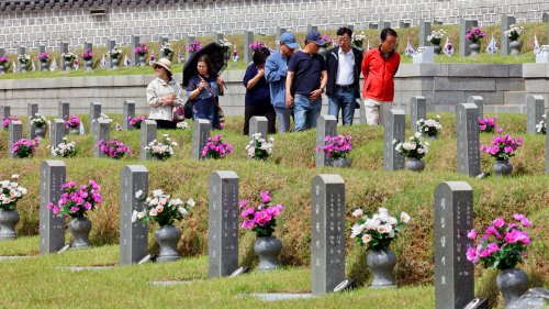 >'돌아온 5월'…광주 국립 5·18 민주묘지