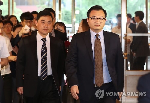 Prosecutors to question Lotte founder again