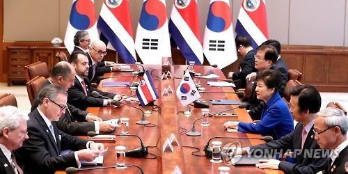 (LEAD) S. Korea, Costa Rica agree to strive for early conclusion of FTA negotiations