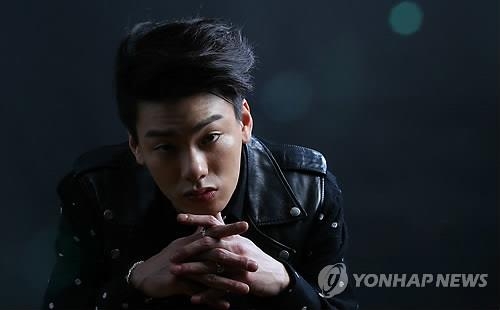 This photo taken on March 30, 2015, shows South Korean rapper Iron. He was sentenced to eight months in prison, suspended for two years, on Nov. 24, 2016, on charges of smoking marijuana. (Yonhap)