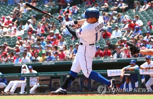 On-base streak reaches 43 games for Rangers' Choo Shin-soo