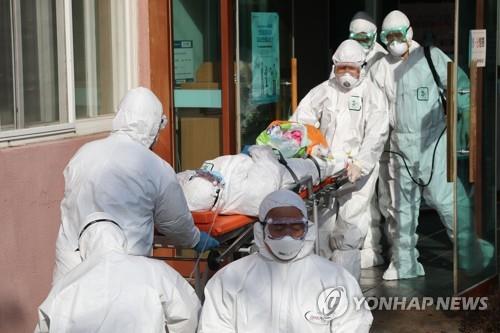 (4th LD) S. Korea's virus cases surge to 346 on church services, cluster outbreak at hospital