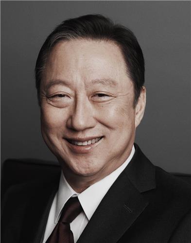 This file photo provided by the KCCI shows the business lobby group's chairman, Park Yong-maan. (PHOTO NOT FOR SALE) (Yonhap)