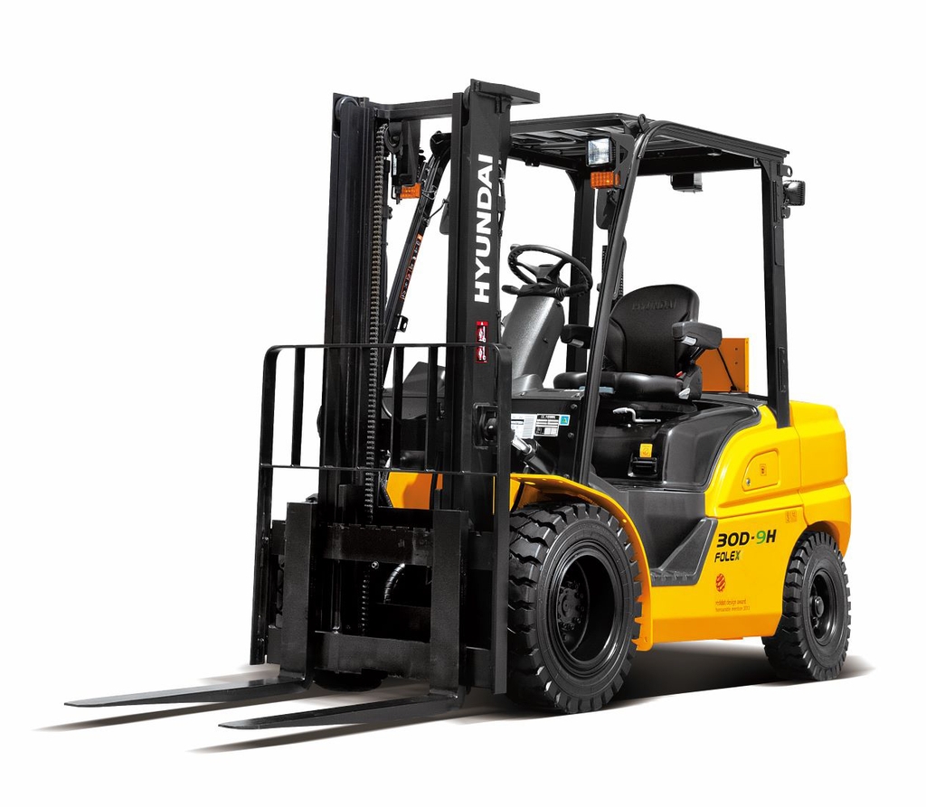 This photo provided by Hyundai Construction Equipment Co. on Jan. 28, 2021, shows a 3-ton forklift produced by the company. (PHOTO NOT FOR SALE) (Yonhap)