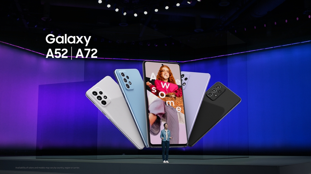 This photo provided by Samsung Electronics Co. on March 17, 2021, shows Rachel Lee from the company's mobile business marketing team speaking at the Galaxy Awesome Unpacked online event to introduce the Galaxy A52 and A72 smartphones. (PHOTO NOT FOR SALE) (Yonhap)