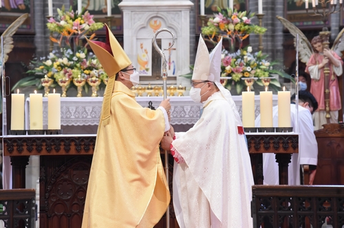 (LEAD) Peter Chung Soon-taick installed as new archbishop of Seoul