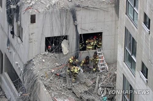 (2nd LD) Body of missing worker recovered from Gwangju construction accident site