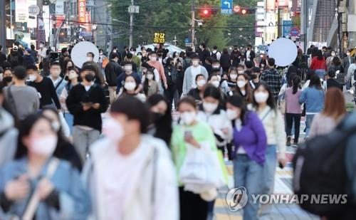 (3rd LD) S. Korea's new cases at 10-week low; most virus restrictions lifted