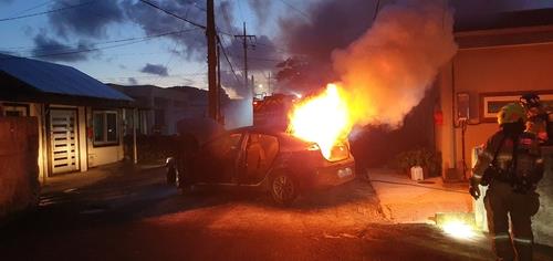Hyundai IONIQ catches fire while charging