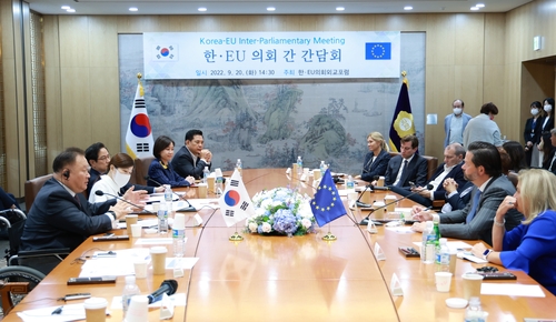 This photo, provided by the National Assembly on Sept. 21, 2022, shows lawmakers from South Korea and the European Union taking part in an interparliamentary meeting at the National Assembly a day earlier. (PHOTO NOT FOR SALE) (Yonhap)