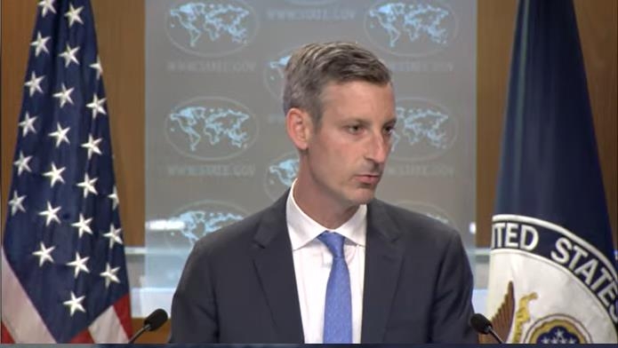 State Department Press Secretary Ned Price is seen answering a question during a daily press briefing at the department in Washington on Nov. 7, 2022 in this image captured from the department's website. (Yonhap)