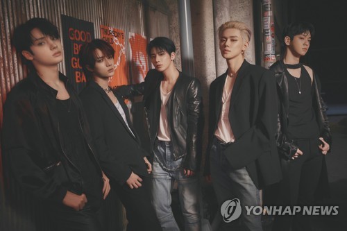 K-pop boy group Tomorrow X Together is seen in this photo provided by BigHit Music. (PHOTO NOT FOR SALE) (Yonhap)