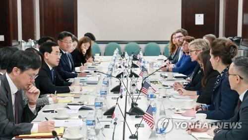 S. Korea urges U.S. to resolve legal issue on nuclear reactor export to Czech Republic