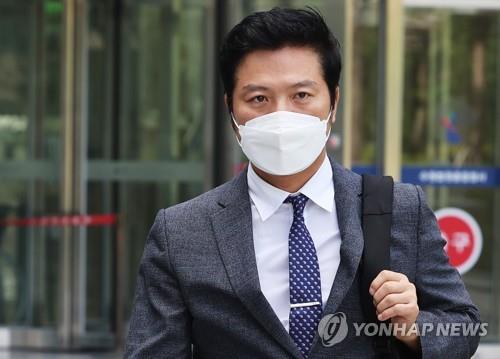 Seoul's Gangseo Ward office chief removed from office upon suspended prison term