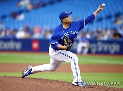 Toronto Blue Jays pitcher Hyun-Jin Ryu has Tommy John surgery